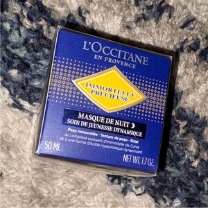 L'OCCITANE Immortelle Precious Night Mask in Blue and Yellow